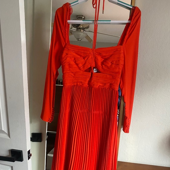 NWT Self-Portrait Red Stretch Crepe Halter Cut Out Midi Dress Size 04 - Picture 11 of 13